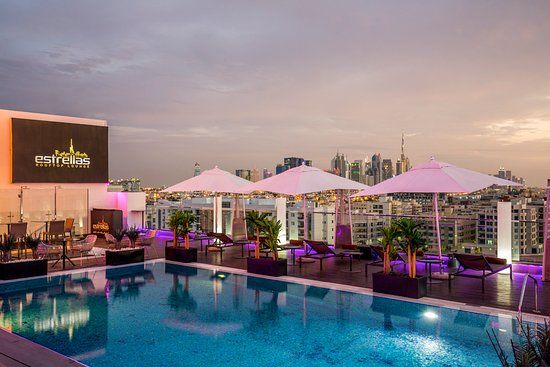 Estrellas Rooftop Lounge